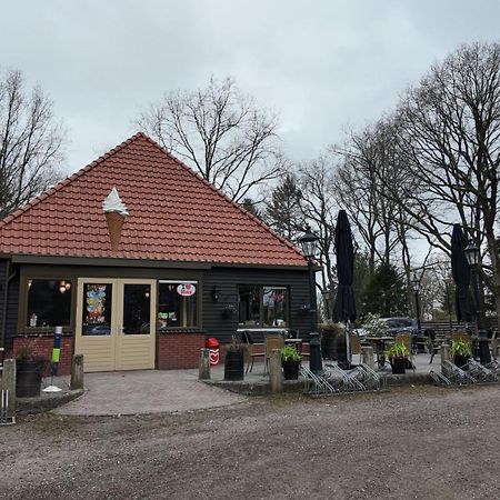 Chalet Kokomo - Gelegen In Bosrijkgebied Van Drenthe Eext Eksteriør bilde